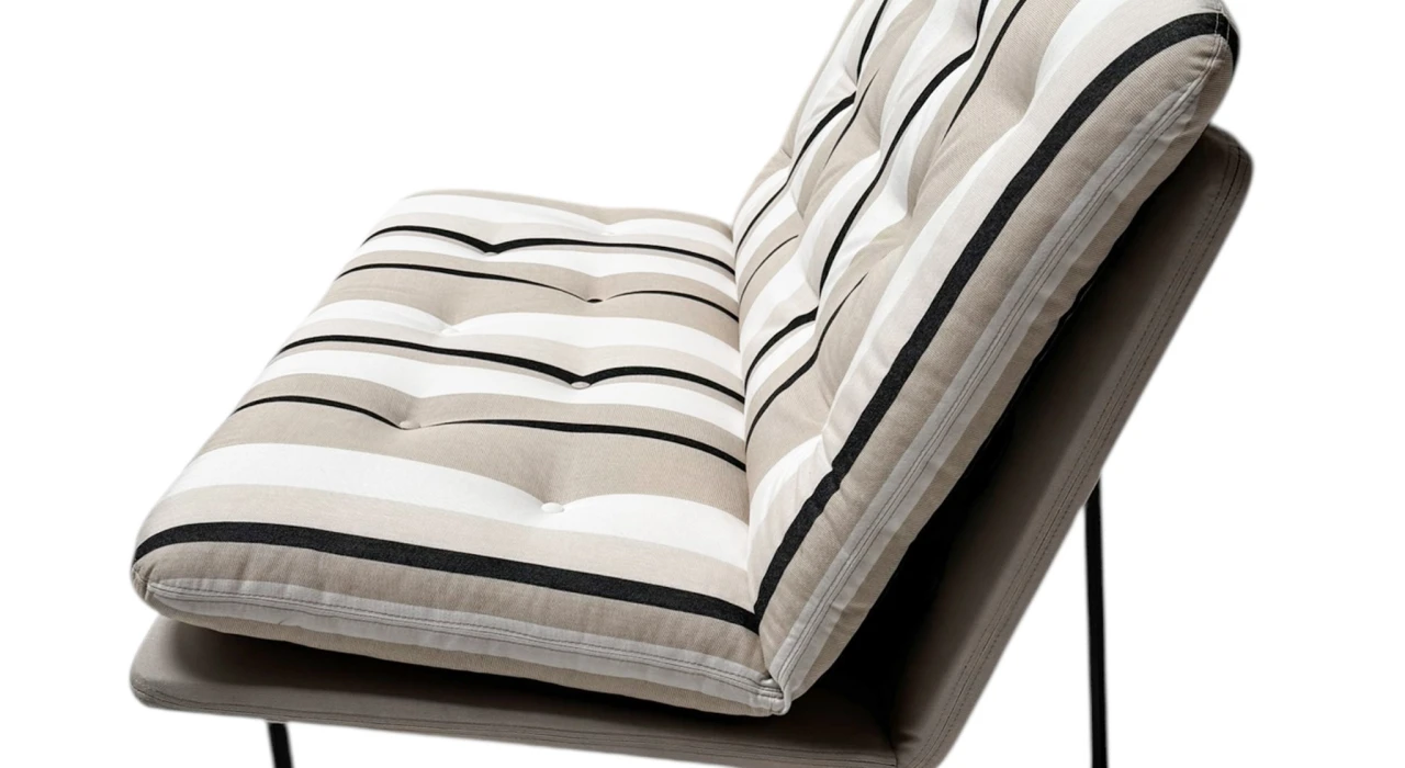 Mid-Century Modern C683 Two-Seater Sofa by Kho Liang Le for Artifort, 1968